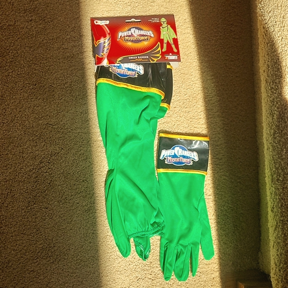 Power Rangers Mystic Force  Green Power Rangers boot covers 4+ yrs old   +1 gluv